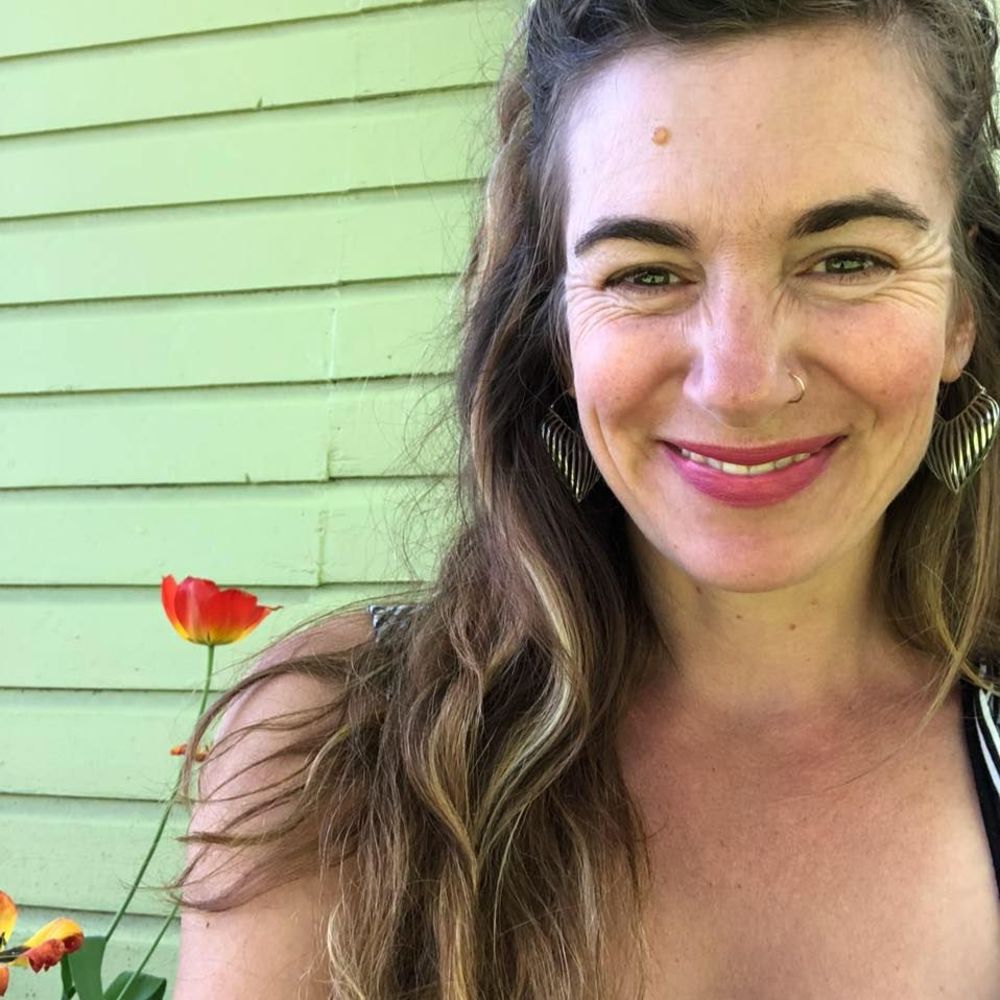 Meet your Posher, Tona
